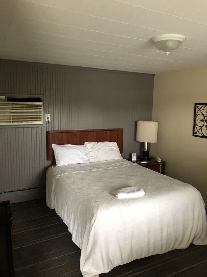 The Walpole Motel Exterior photo